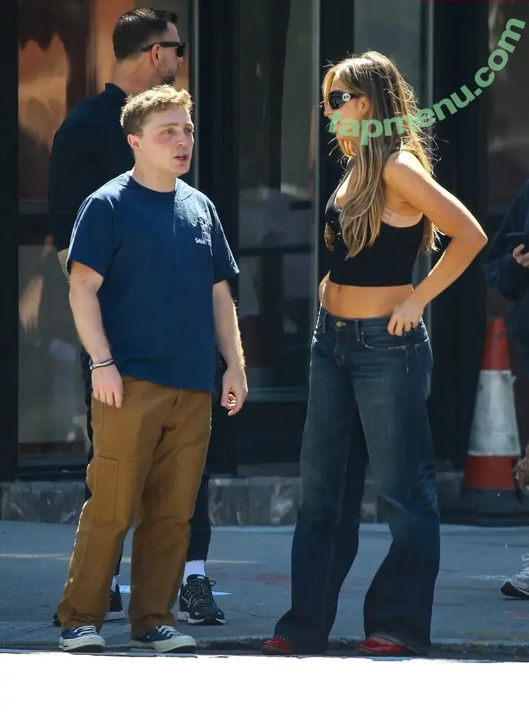 Tate McRae nude photo #2398 (tatemcrae / u41351078)