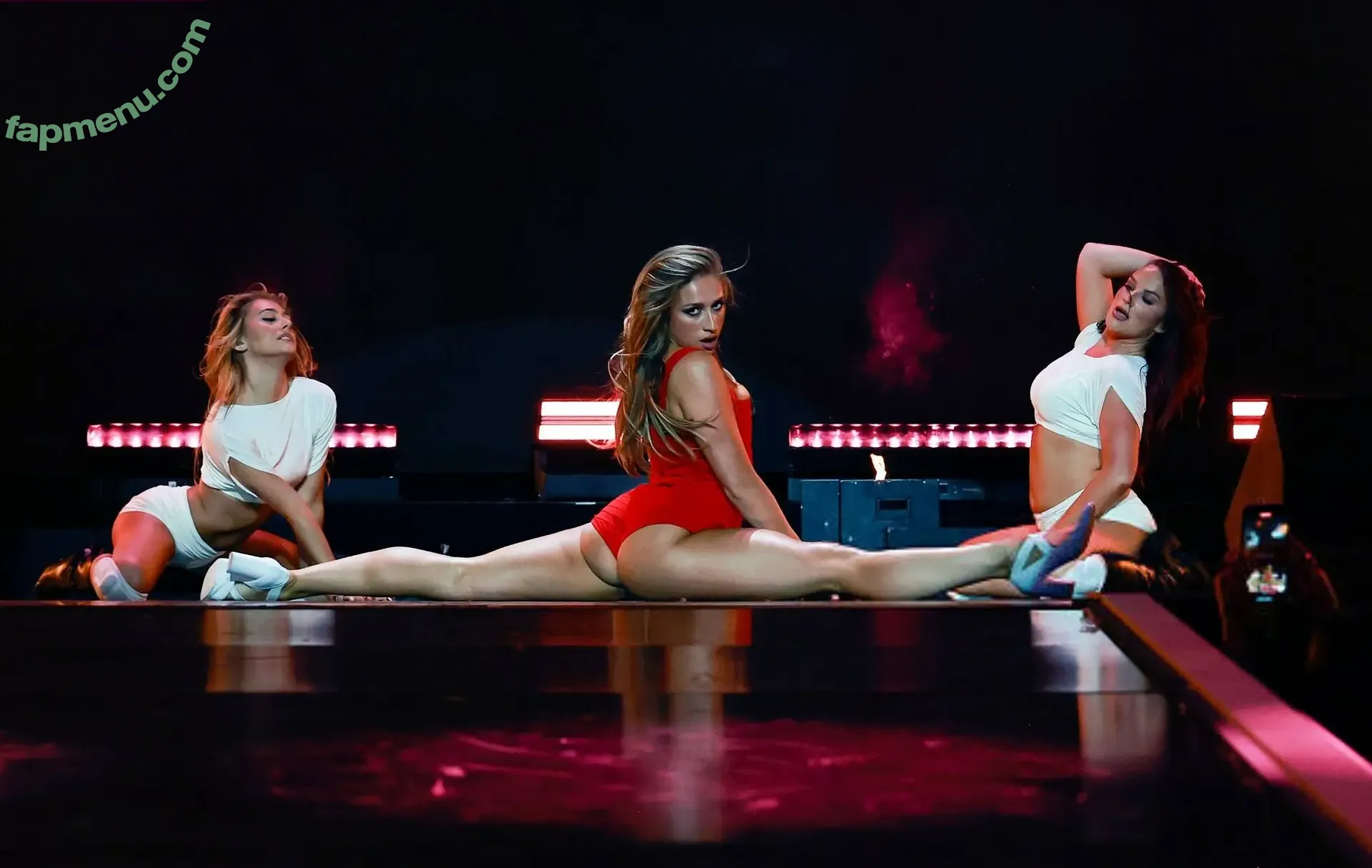 Tate McRae nude photo #2471 (tatemcrae / u41351078)