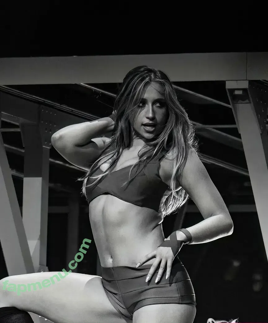 Tate McRae nude photo #2730 (tatemcrae / u41351078)