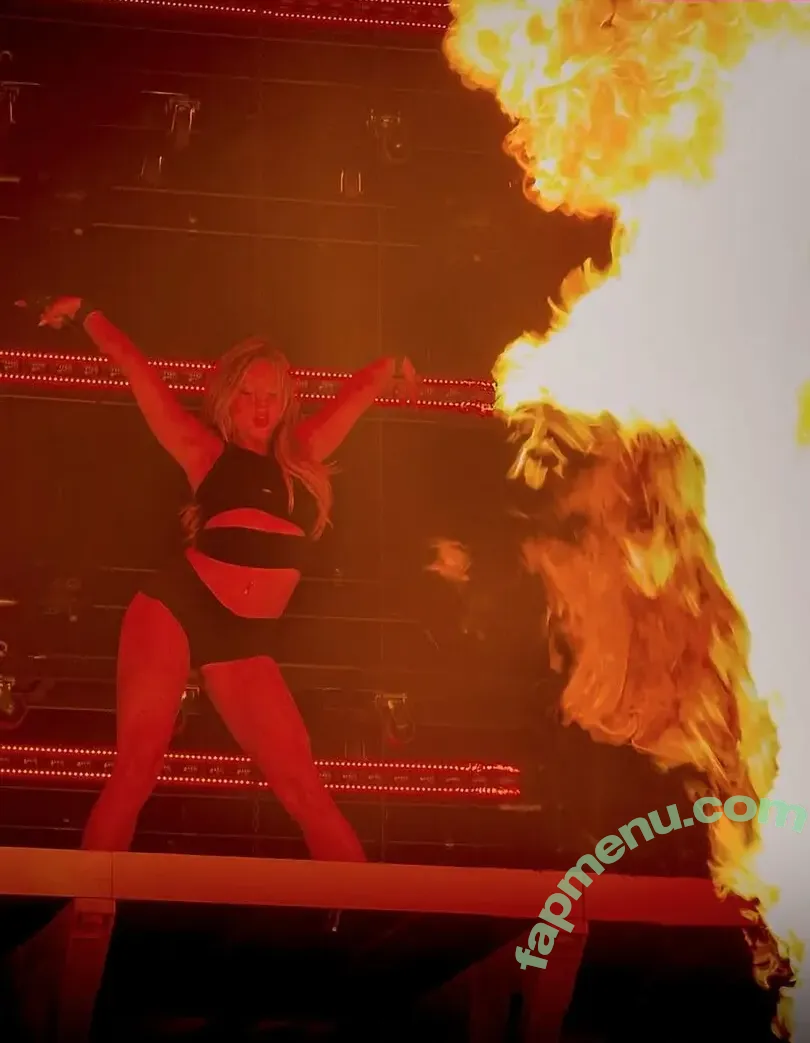 Tate McRae nude photo #2785 (tatemcrae / u41351078)