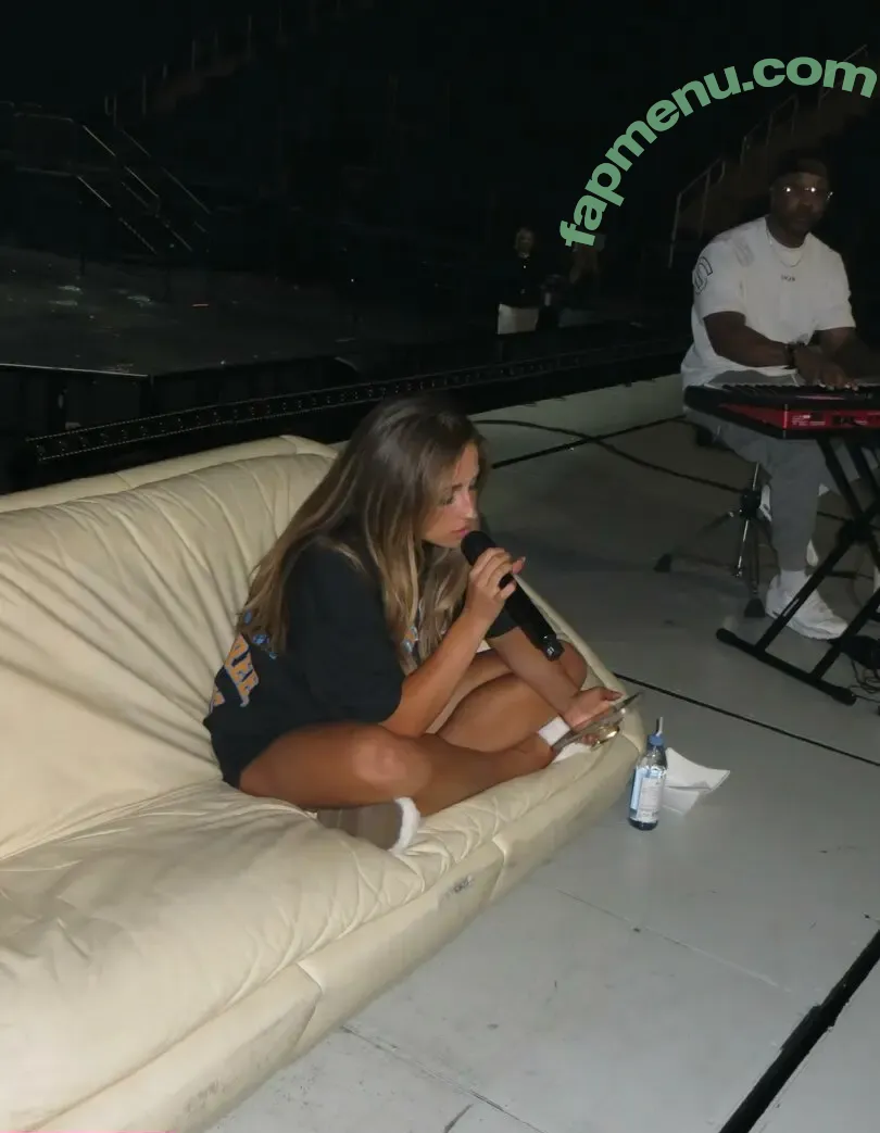 Tate McRae nude photo #2858 (tatemcrae / u41351078)