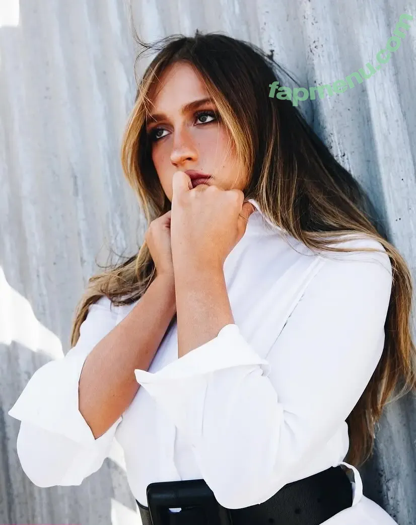 Tate McRae nude photo #2865 (tatemcrae / u41351078)