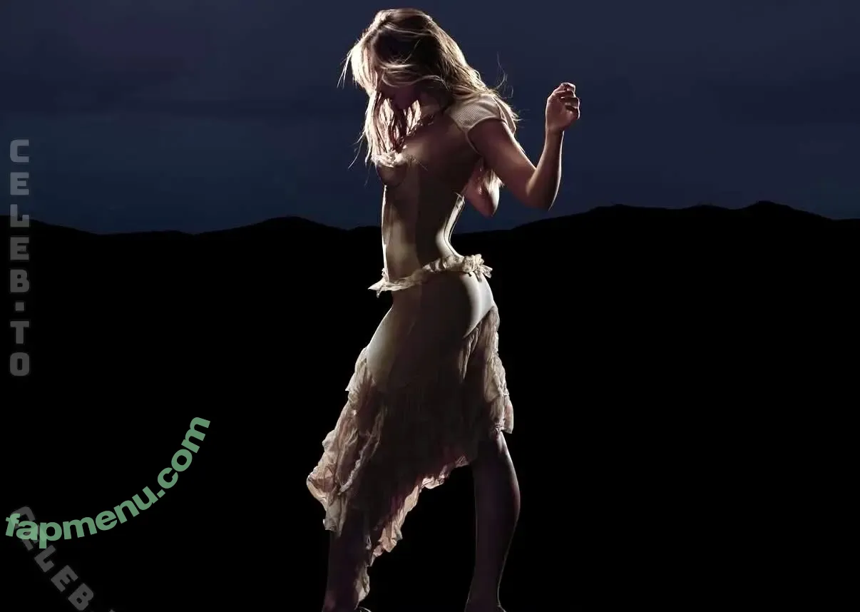 Tate McRae nude photo #2921 (tatemcrae / u41351078)