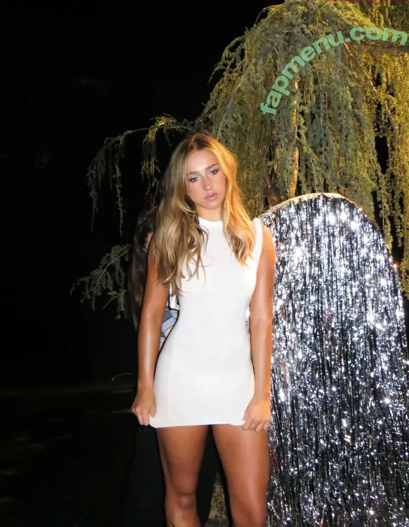 Tate McRae nude photo #2937 (tatemcrae / u41351078)