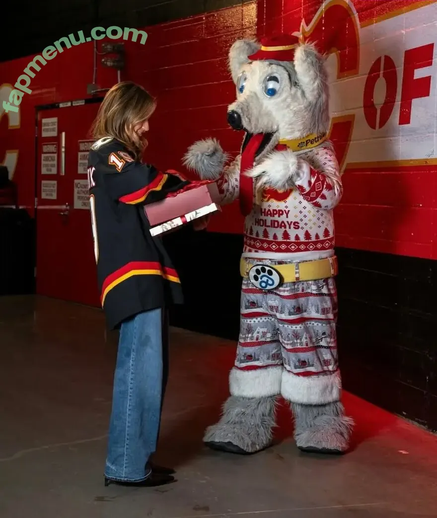 Tate McRae nude photo #2988 (tatemcrae / u41351078)