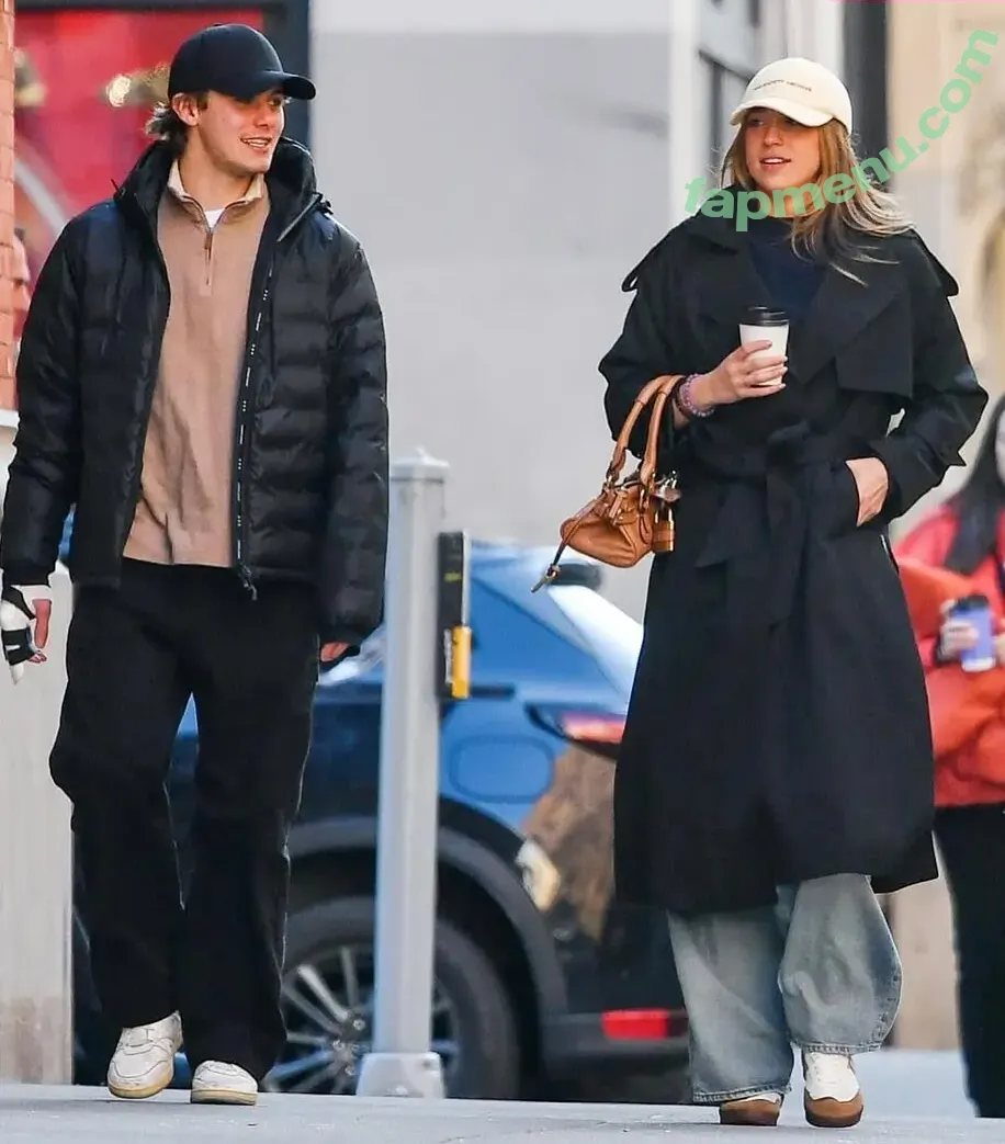 Tate McRae nude photo #2992 (tatemcrae / u41351078)