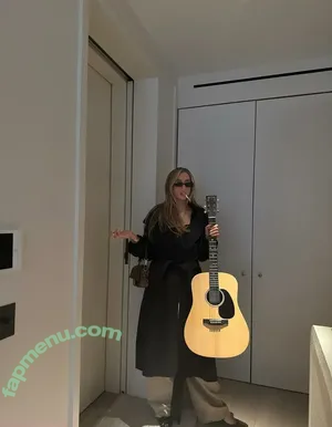 Tate McRae / tatemcrae / u41351078 nude photo #3013