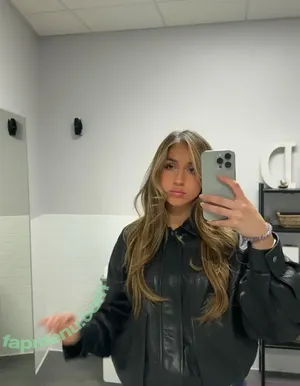 Tate McRae / tatemcrae / u41351078 nude photo #3014