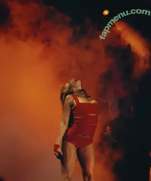 Tate McRae / cakebattercatter / tatemcrae nude photo #3034