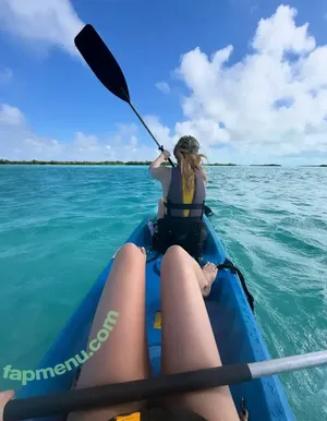 Tate McRae / cakebattercatter / tatemcrae nude photo #3053