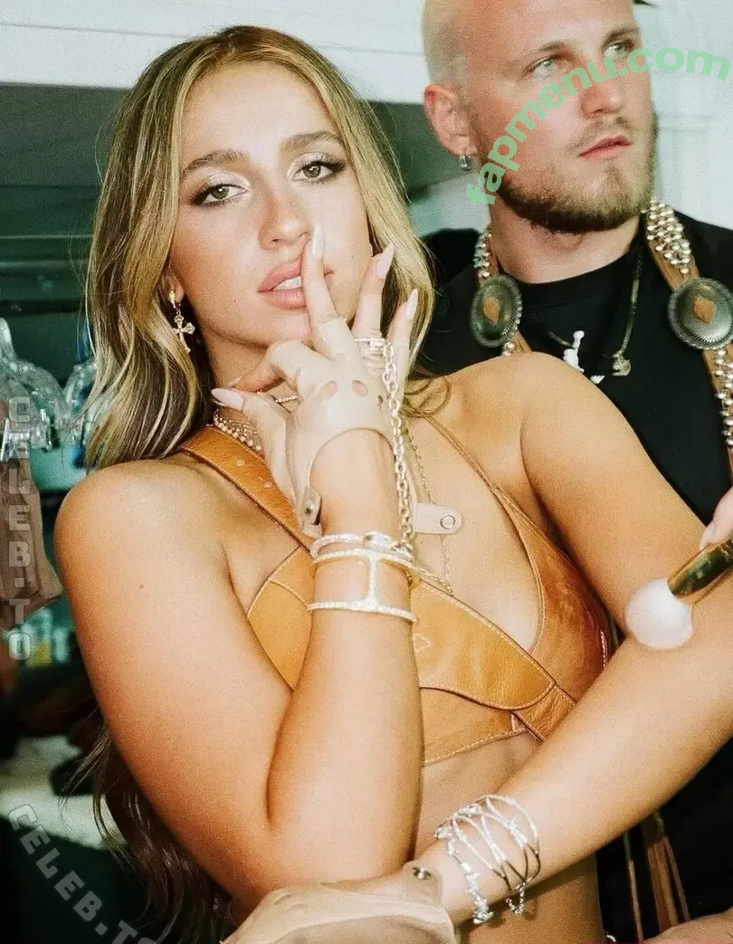 Tate McRae nude photo #3008 (tatemcrae / u41351078)