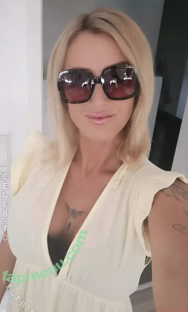 Tati_ink nude photo #0157 (Tati_ink)