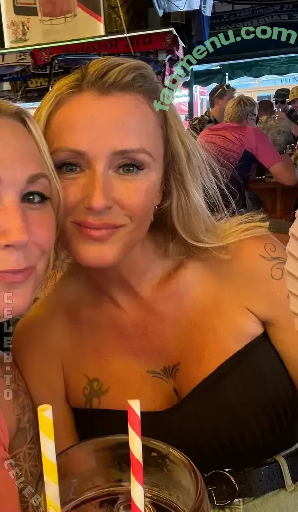 Tati_ink nude photo #0176 (Tati_ink)