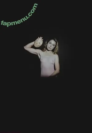 Tatiana Maslany / tatianamaslany nude photo #0068