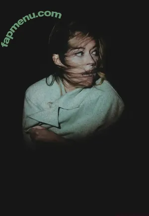 Tatiana Maslany / tatianamaslany nude photo #0071