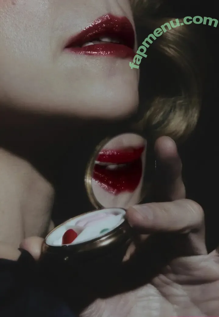 Tatiana Maslany nude photo #0074 (tatianamaslany)