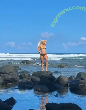 Tatiana Weston-Webb / tatiwest nude photo #0147