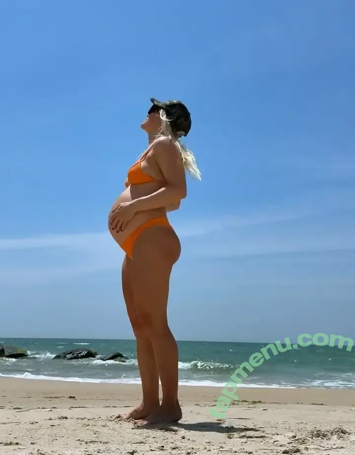 Tatiana Weston-Webb nude photo #0160 (tatiwest)