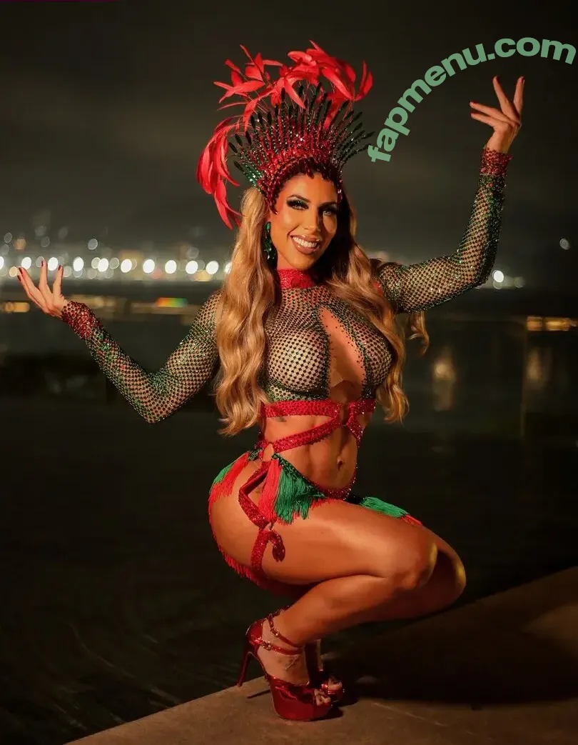 Tatiane Minerato nude photo #0168 (tatiminerato)