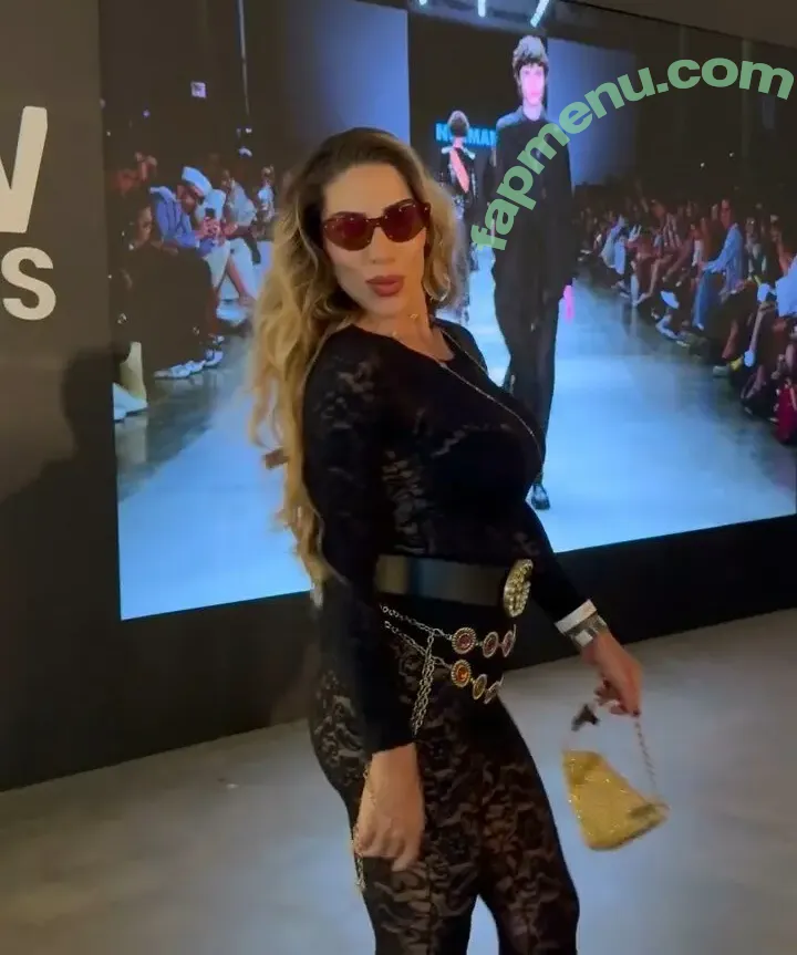 Tatiane Minerato nude photo #0175 (tatiminerato)