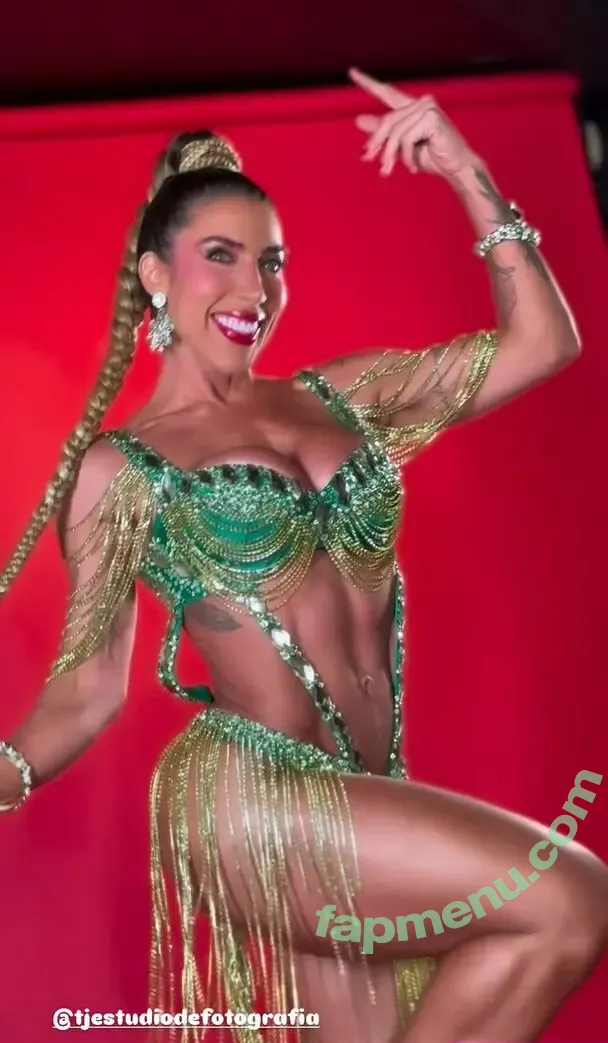 Tatiane Minerato nude photo #0200 (tatiminerato)