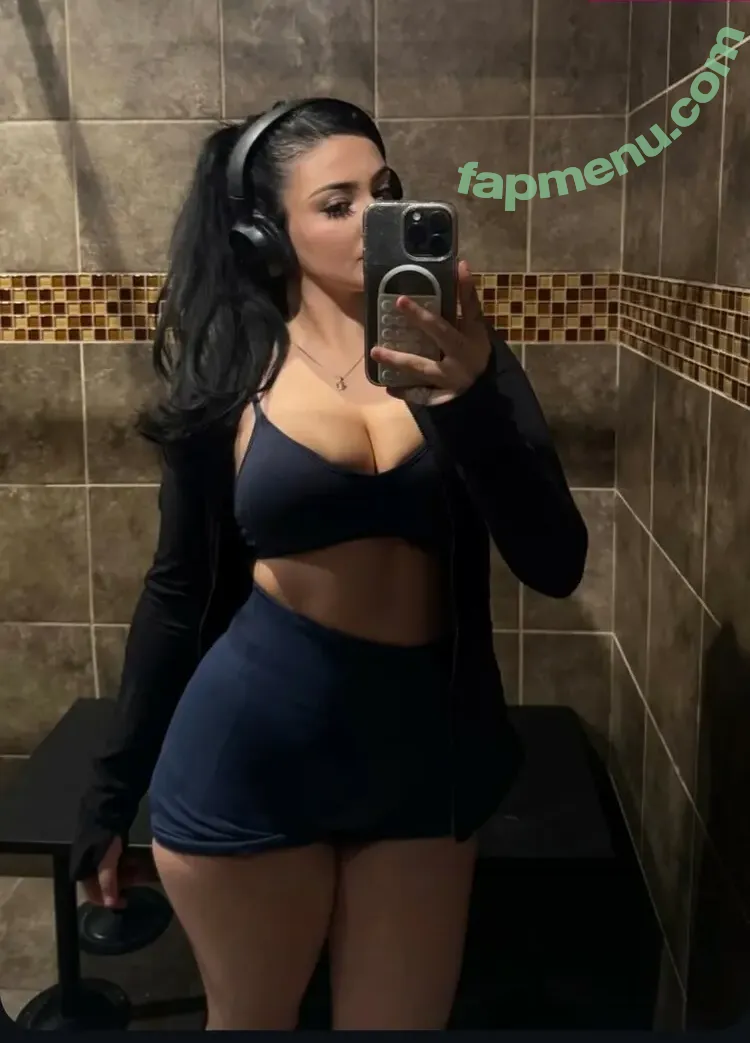 tatithehottiee nude photo #0001 (tatithehottiee)