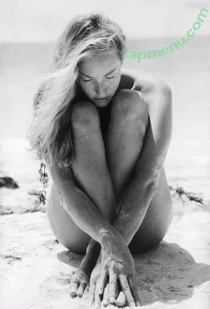  nude photo #0050