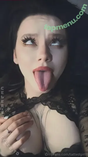 tattedgirllia / tattedgirlll9000 nude photo #0041