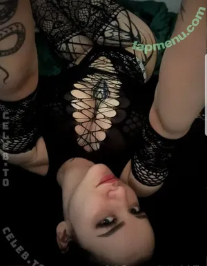 tattedgirllia / tattedgirlll9000 nude photo #0042