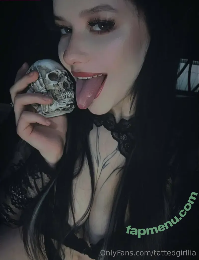tattedgirllia nude photo #0012 (tattedgirlll9000)