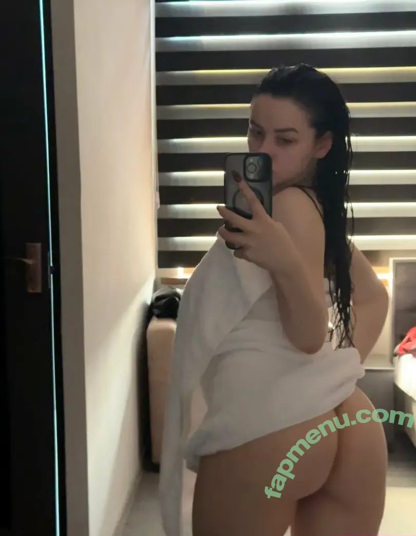 tattedgirllia nude photo #0023 (tattedgirlll9000)