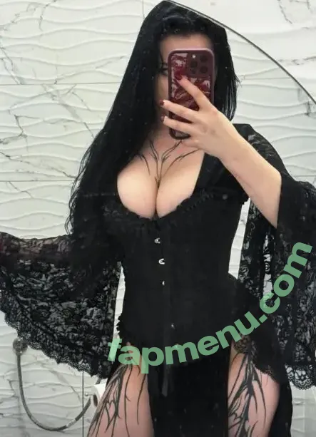 tattedgirlll9000 nude photo #0001 (gothh19 / liagothgirl / tattoo-girl)