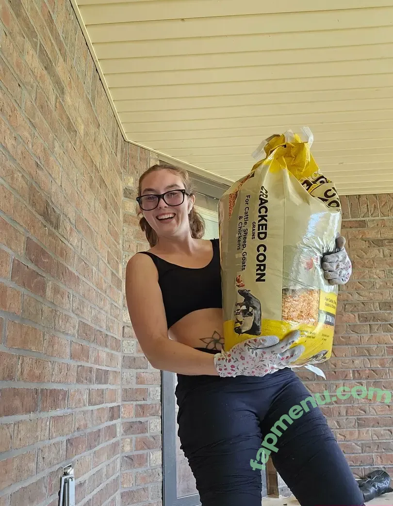 tattedskinnymomma nude photo #0010 (tattedskinnymomma)