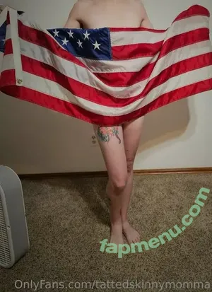 TattedSkinnyMomma01 / tattedskinnymomma nude photo #0007