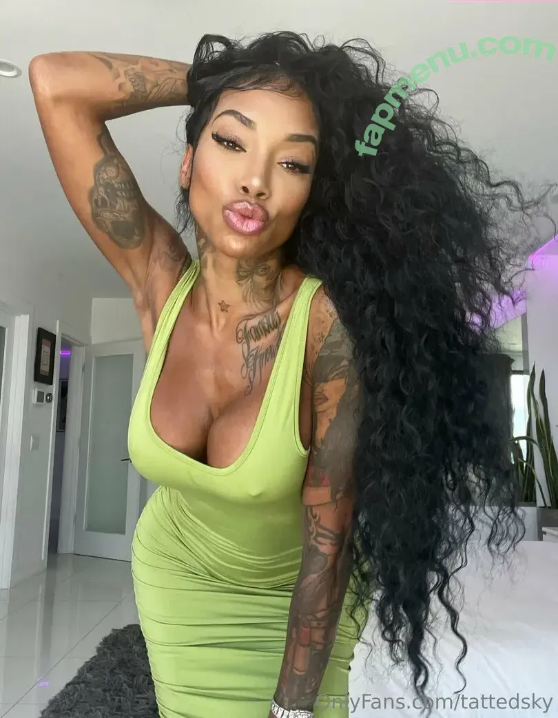 tattedsky nude photo #0016 (tattedsky)