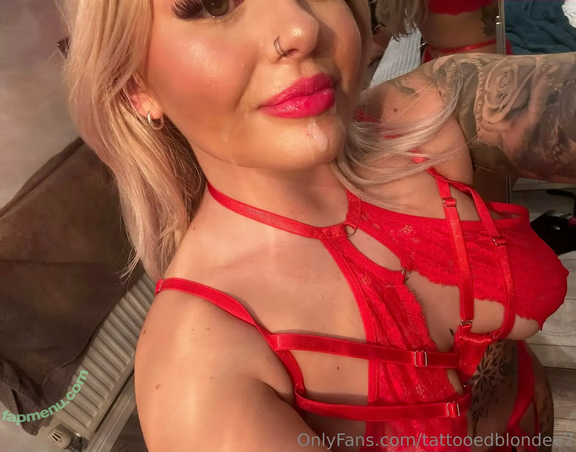 tattooedblondee2 nude photo #0004 (tat2_littlelady)