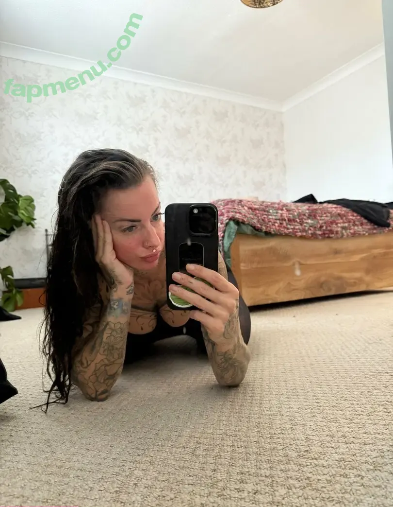 tattooedselene nude photo #0100 (tattedselenex)