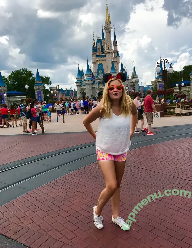 Tatum Diangelis nude photo #0023 (ohhhayitstay)