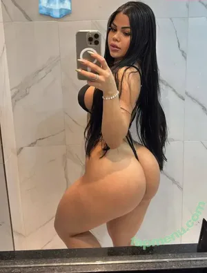 Taty Maia / Tatiimaiaofciall / tatimayaa.fc nude photo #0005