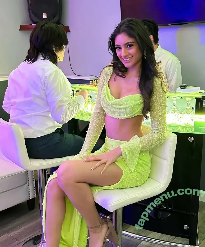 Tavi Gandhi nude photo #0016 (tavi895_)