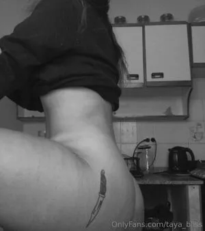 taya_bliss / @taya.blisss / taya_blissvip nude photo #0205