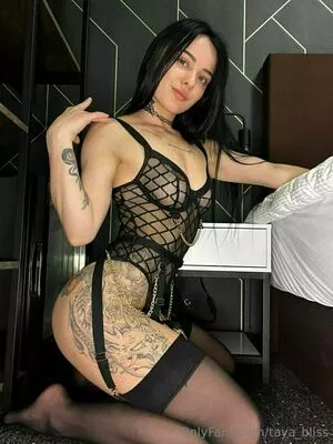 taya_bliss / @taya.blisss / taya_blissvip nude photo #0328