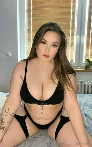 taya_bliss / @taya.blisss / taya_blissvip nude photo #0349