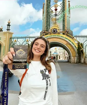 Taya Miller / Tayamillerr / Taya Miller / tayamillerr nude photo #0031