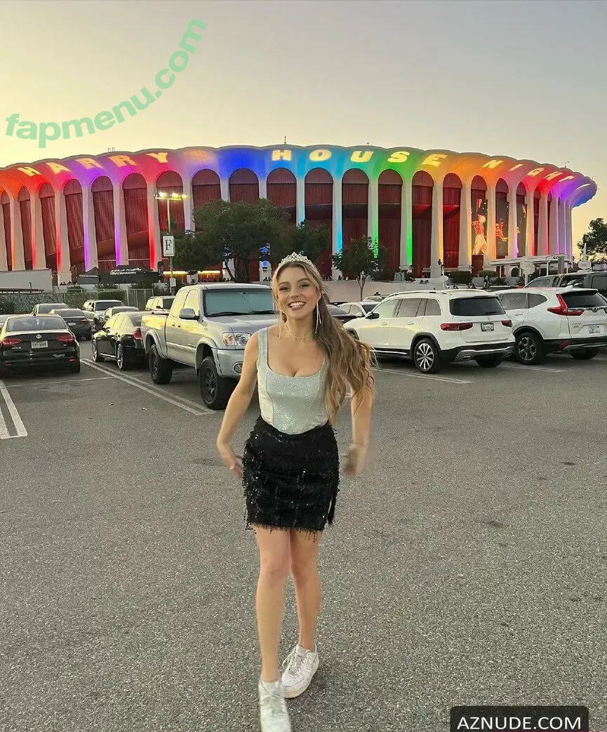 Taya Miller nude photo #0612 (taya_miller / tayamiller / tayamillerr)