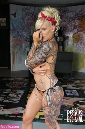 Taya Valkyrie / tayathegoddess / thetayavalkyrie nude photo #1014