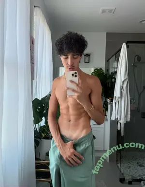 taydenseay nude