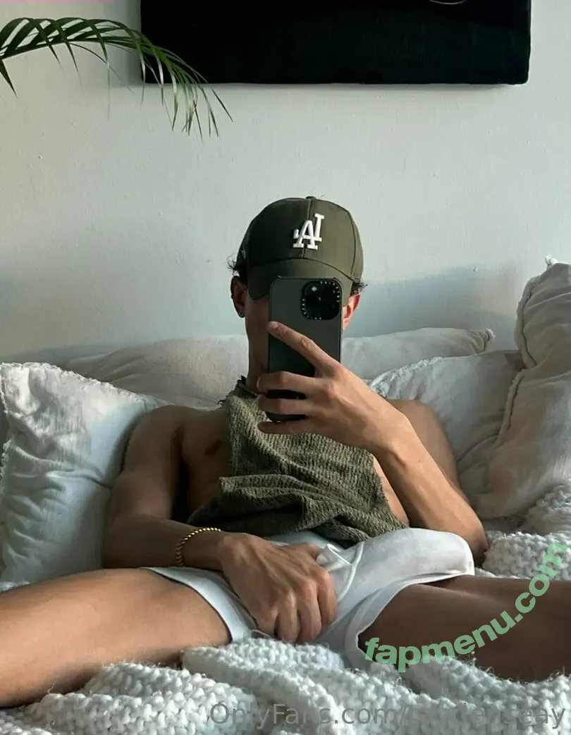 taydenseay nude photo #0060 (taydenseay)