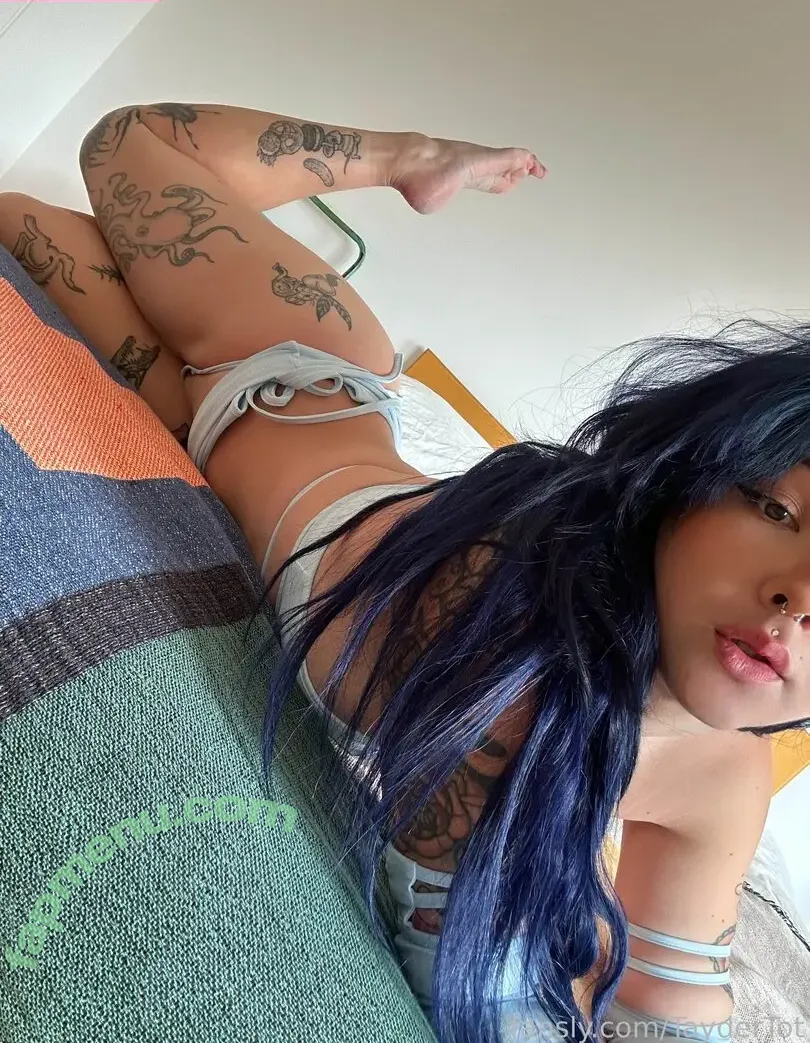 Taydertot nude photo #0019 (Taydertot)