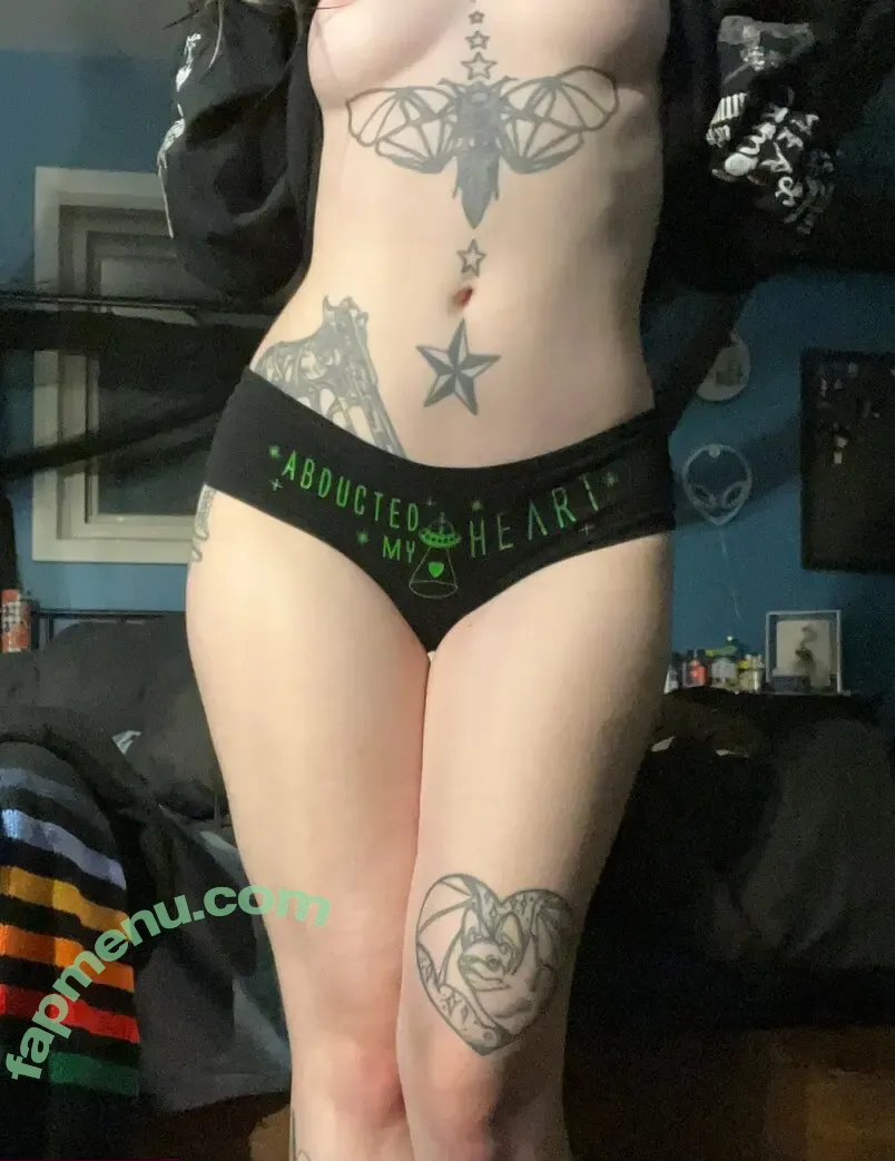 taydertoxic nude photo #0001 (taydertoxic)